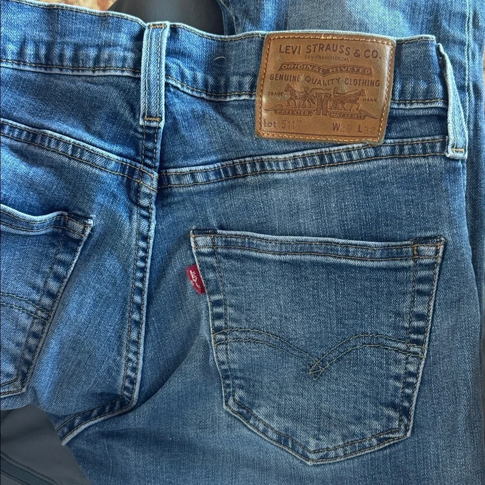 Men’s 511 Slim Fit Straight Leg Levi’s Medium Wash Blue Jeans 29 X 32 EUC